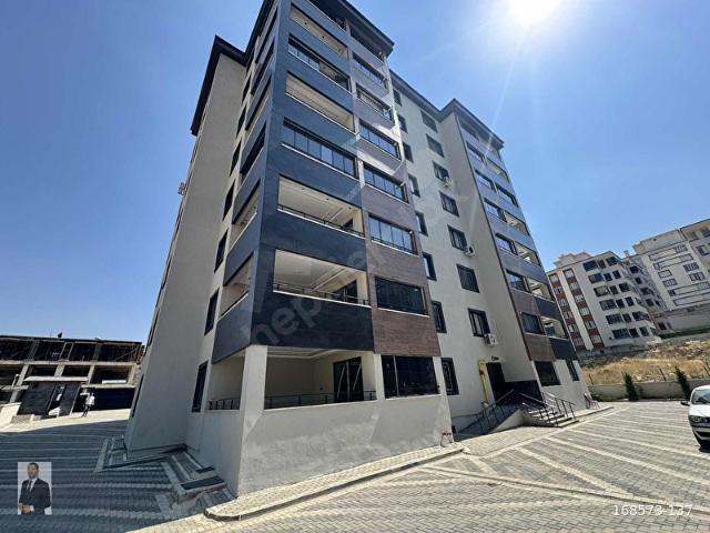 Gaziantep Ertuğrulgazi Mahallesinde Satılık Sıfır 2.5+1 Daire
