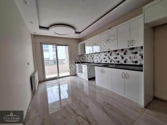 Gaziantep Merkez Fıstıklık Mh. Ara Kat 3+1 Kiralık Daire.