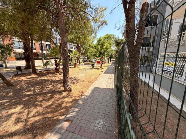 Gaziemir Yeşil Mah. Sabiha Gökçen Okulu Yanı 3+1 Kiralık Daire