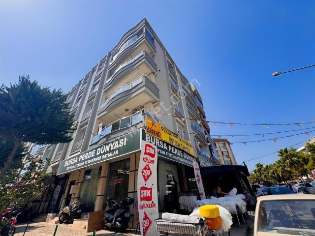 Gaziemir Atıfbey Mahallesinde 3+1 Satılık Daire