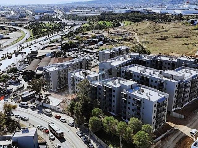 Gaziemir Biva Docsta Havuzlu Güvenlikli Sitede 1+1 Fırsat Daire