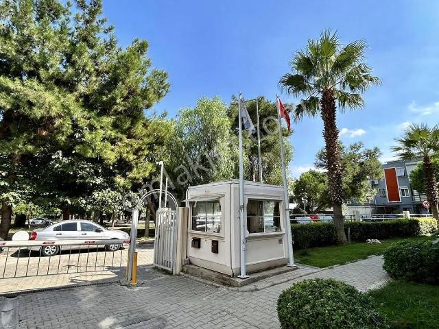 Gaziemir Eşyalı Ara Kat Kiralık Daire