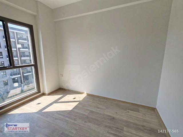 Gaziemir Çevreyolu Yakını Site İçinde Kiralık 1+1 Daire