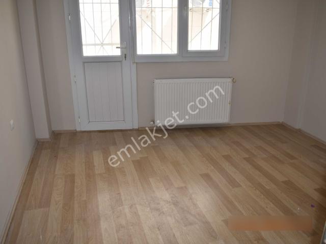 Gaziemir Gazi Mahallesi Yüksek Giriş 2+1 Çift Cephe Daire