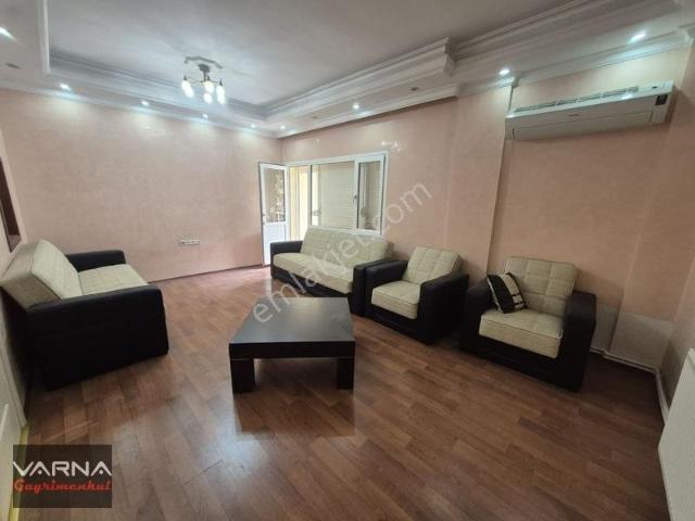 Gaziemir Nasır Villalarında Kiralık 4+1 Kısmı Eşyalı