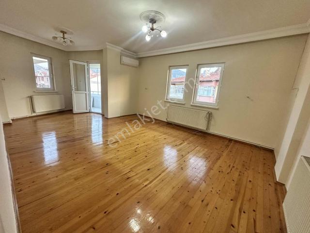 Gazikemal Mahallesi Çarşı Merkez Kiralık Daire