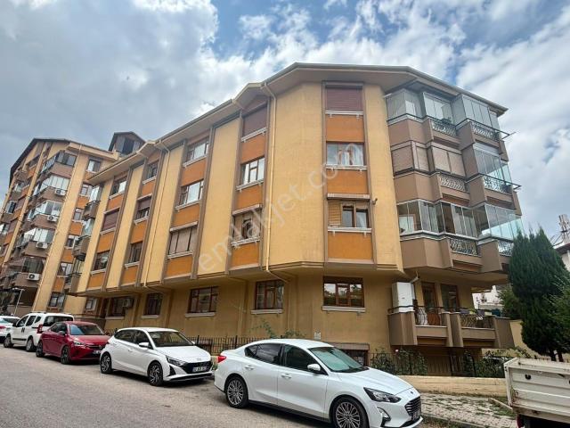 Gazikemal Mahallesin'de Merkezi Konumda 3+1 Kiralık Daire