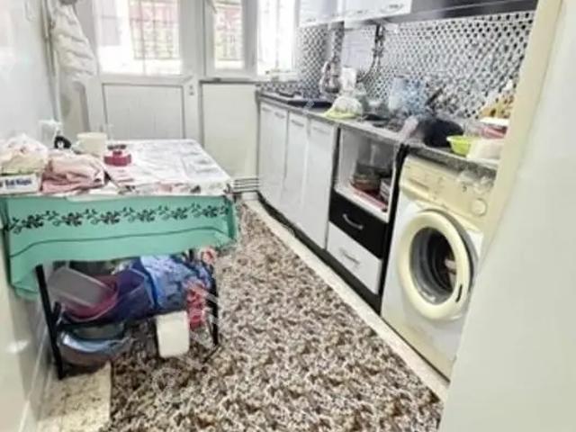 Gazikent Mah Ana Cadde Üzerinde Satılık 1+1 Göbek Kat Daire