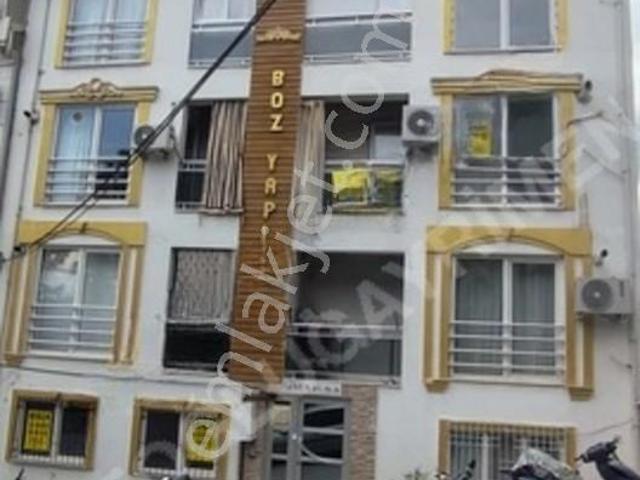 Gazioğlu Mahallesinde Ara Kat 2+1/90 M2 Açık Mutfak Daire !
