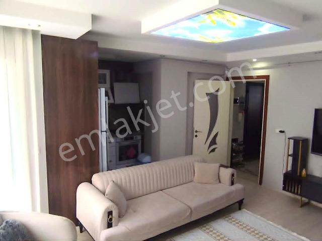 Gazioğlu Mahallesinde Ara Kat Asansörlü Yerden Isıtmalı Gergi Tavanlı 2+1/90 M2 Daire 3.145.000 Tl