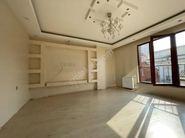 Gaziosmanpaşa Merkez Mah Barış Sokak Kiralık 2+1 Metro Yürüyüş Mesafesi