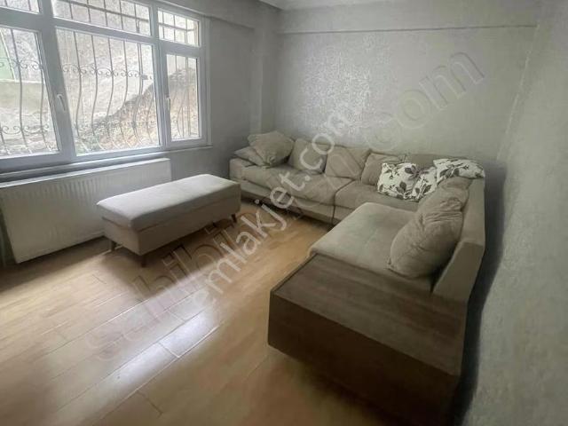 Gaziosmanpaşa Mevlana Mahallesinde Kiralık 2+1 Daire