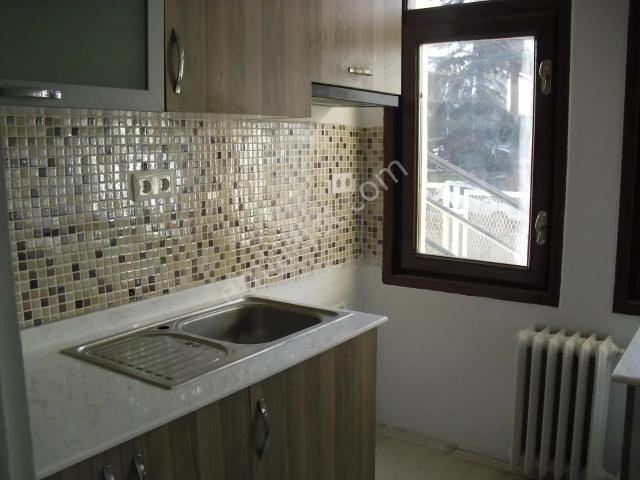 Gaziosmanpaşa Hafta Sokak'da 2+1 Yüksek Giriş Kiralık Daire