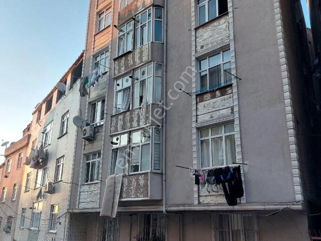 Gaziosmanpaşa Küçükköy Beşyol De Kiralık Daire 3.kat 2+1 95 M2
