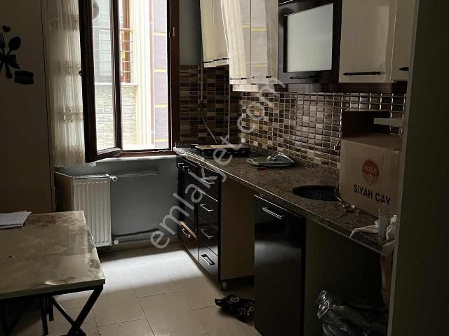 Gaziosmanpaşa Yunusemrede Kiralık Daire 2+1 Balkonlu