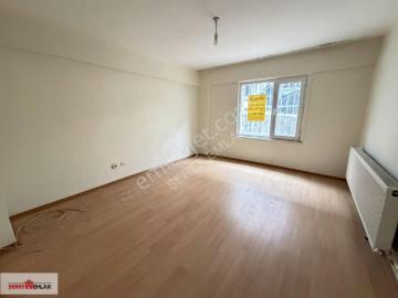 Gaziosmanpaşa'da Kiralık 3+1 Daire Pazar Ve Meydana Yakın