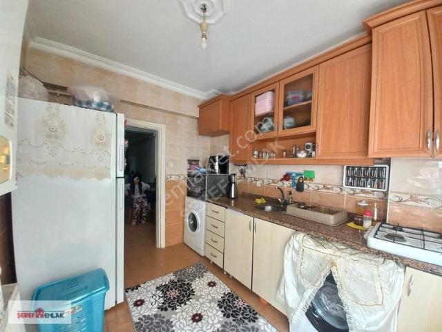 Gaziosmanpaşa'da Satılık 2+1 Bahçe Katı Daire 80m² Net