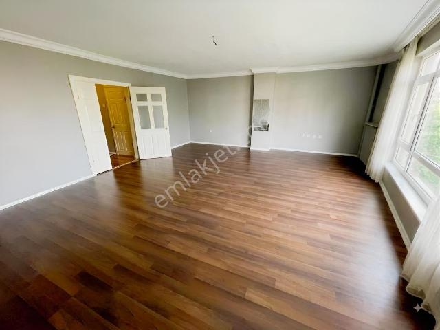 Gaziosmapaşa Kuleli Sok 4+1 Asansörlü Kiralık Daire