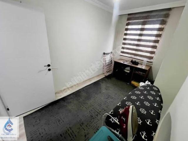 Gaziler Mh Metro İstasyonu Dibinde Satılık 2+1 Arakat Daire