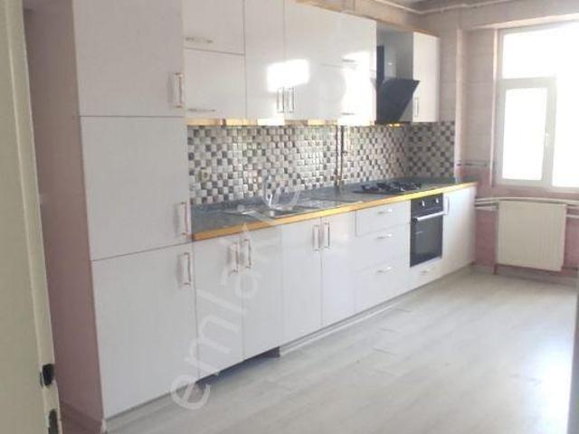 Gaziler Hanımeller Civarı Acilll Satılık 3+1 Full Yapılı Daire.