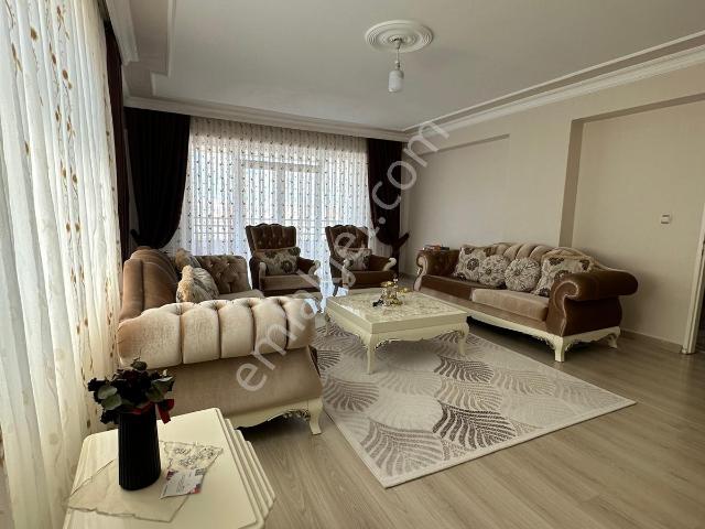 Gazilerde 150 M² Net Hasarsız 3+1 Fırsat Daire!