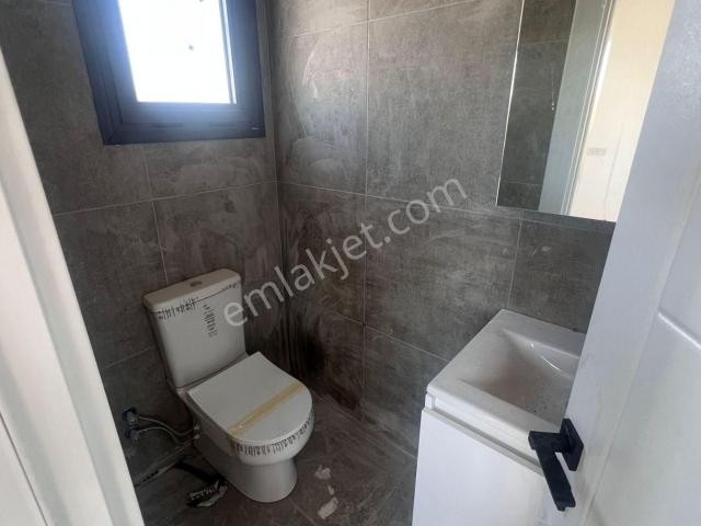Gazimağusa Merkezde, City Mall Manzaralı Geniş 3+1 Daire!