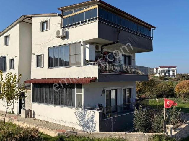 Gazipaşada Eşyalarıyla Birlikte Doğalgazlı Dubleks Daire