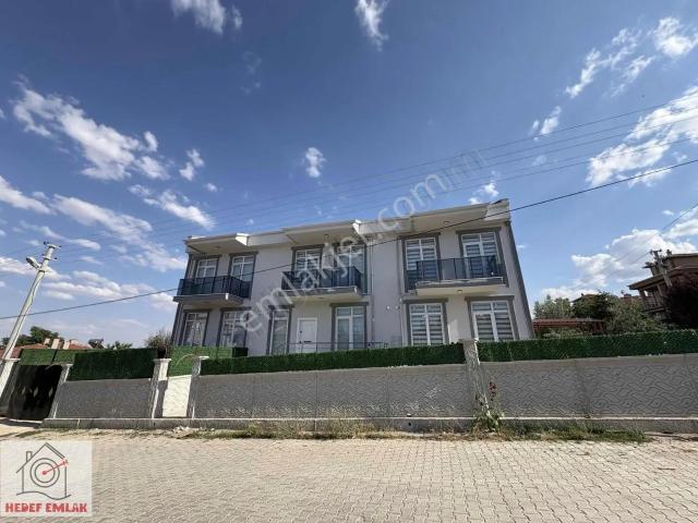 Gazlıgöl'de Satılık Tek Tapu Üzerinde 3 Ayrı Özel Havuzlu Villa