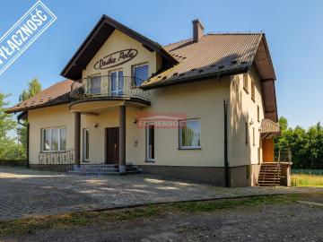 Pensjonat z tarasem i sauną, 926 m2, Gdów