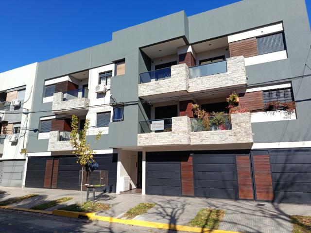 Gdor. Candioti 1175 Piso 2 Dpto. C – Cod.: 7445