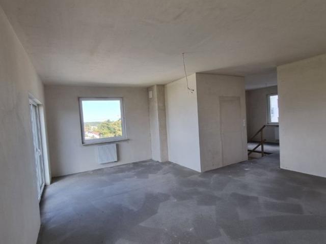Na sprzedaż nowoczesny 4 pokojowy apartament z dużym tarasem