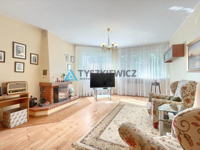 Gdańsk, Święty Wojciech, Batalionów Chłopskich, 462,20 m2