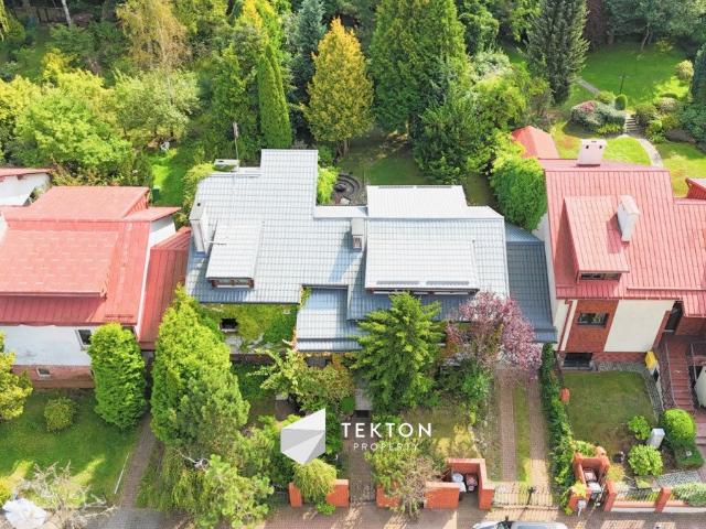 Ekskluzywny dom z lasem, 321 m², duża działka 995 m²