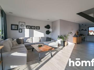 Przestronny dwupoziomowy apartament 3 pokoje, 2 łazienki