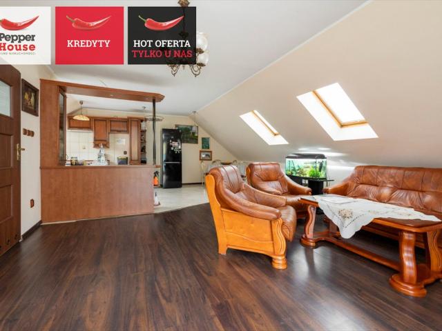 Dom 288 m² z garażem, 3 mieszkania, ogród, Gdynia