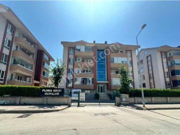 Geçit Mahallesinde Kiralık 3+1 Ara Kat Daire