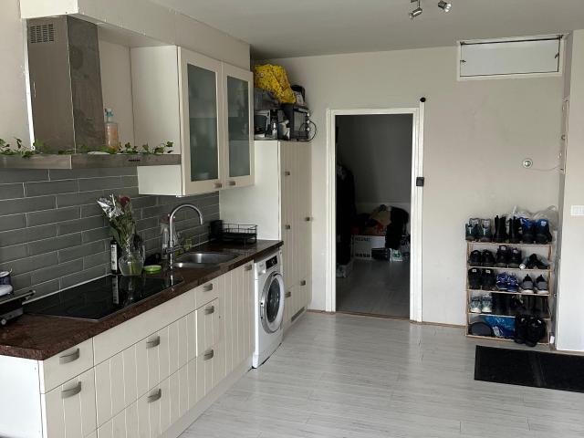 gemuebileerd en gestoffeerd apartment te huur