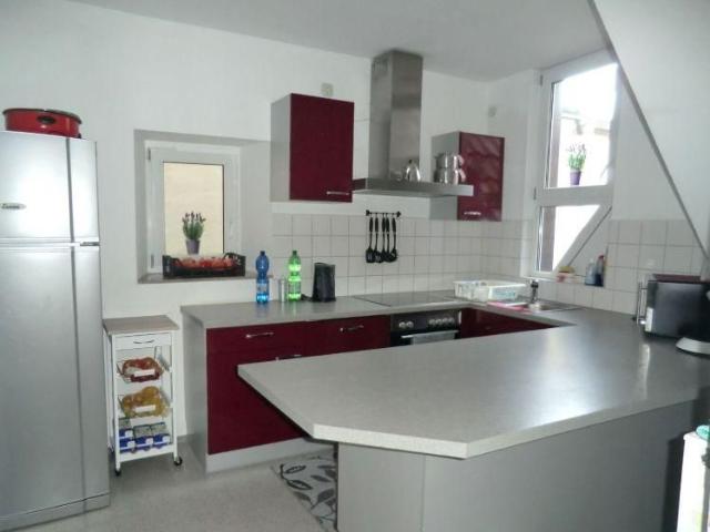 Gemütlich 3 Zimmer Altbau Wohnung im Stadtzentrum