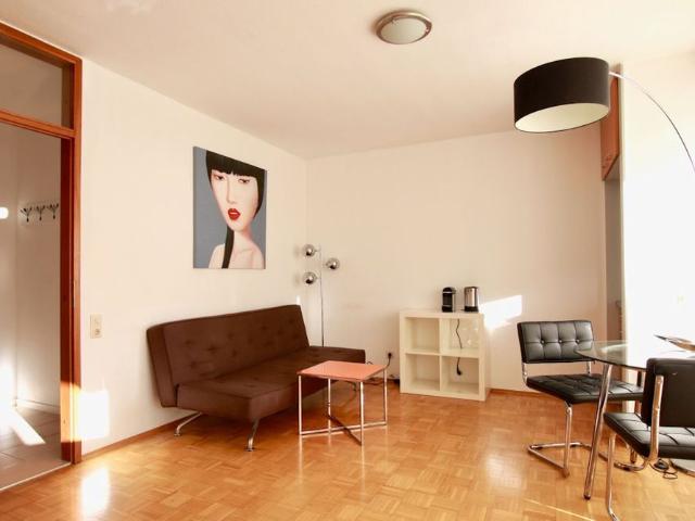 Gemütlich möbliertes Apartment mit Balkon im Pantaleonsviertel, direkt im Zentrum