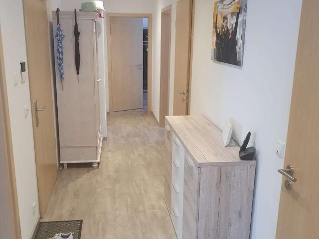 Gemütlich und modern: 3 Zimmer Dachgeschosswohnung in Buchloe