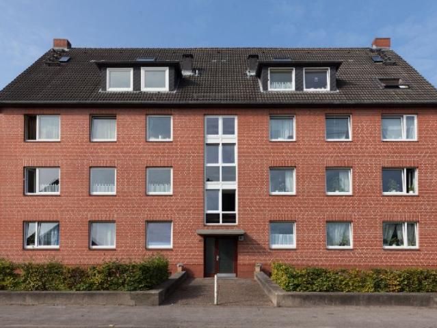 Gemütliche Maisonettewohnung + 2 Zimmer Wohnung + Vollbad mit Fenster inkl. Dusche und Badewanne + EBK