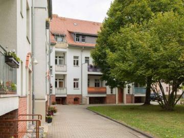 gemütliche Altbauwohnung im Grünen