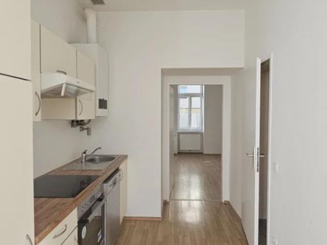 GEMÜTLICHE ALTBAUWOHNUNG IN DER ANGELIGASSE