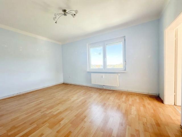 Gemütliche Balkonwohnung mit Weitblick und Stellplatz