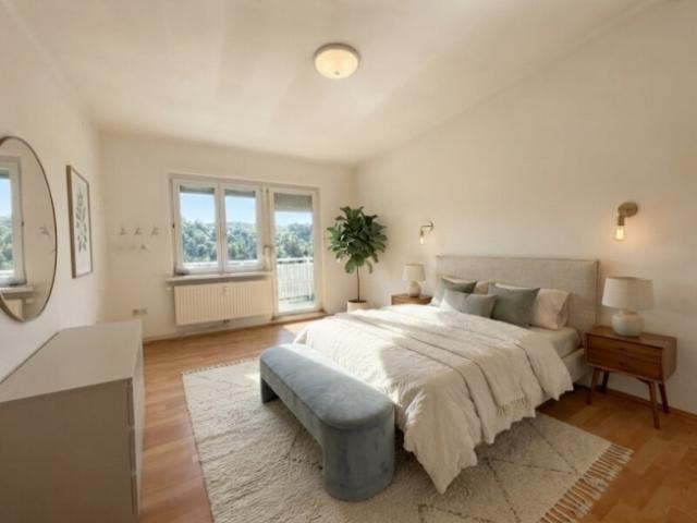 Gemütliche Balkonwohnung mit Weitblick und Stellplatz