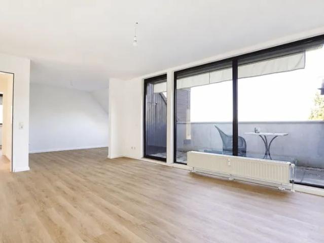 Gemütliche ca. 68m² große 2 Zimmer Wohnung mit Loggia und Stellplatz in ruhiger Sackgassenlage