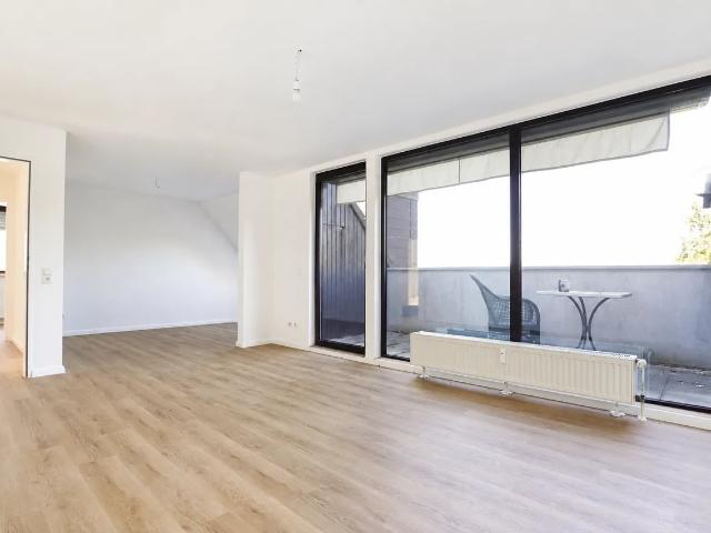 Gemütliche ca. 68m² große 2 Zimmer Wohnung mit Loggia und Stellplatz in ruhiger Sackgassenlage