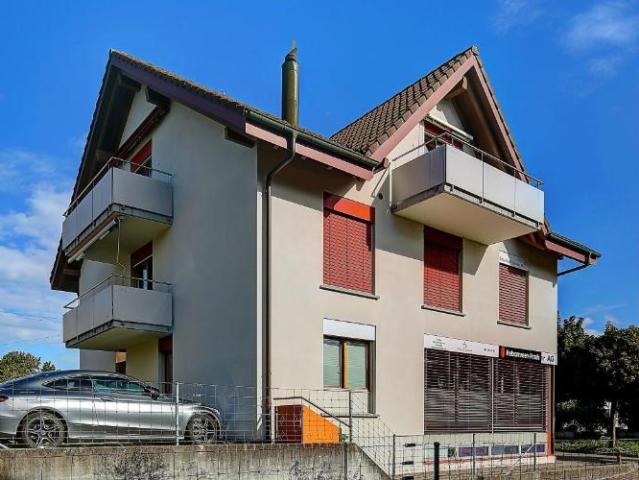 Gemütliche Dachwohnung mit Cheminée und besonderem Charme