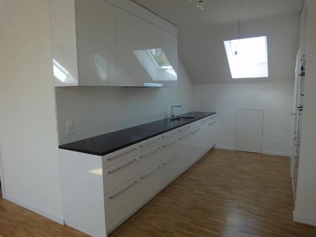 Gemütliche Dachwohnung im Loft Stil an ruhiger Lage