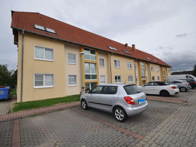 Gemütliche Dachgeschosswohnung im Grünen vermietet